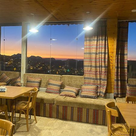 Raqeem Hotel Вади Муса Экстерьер фото