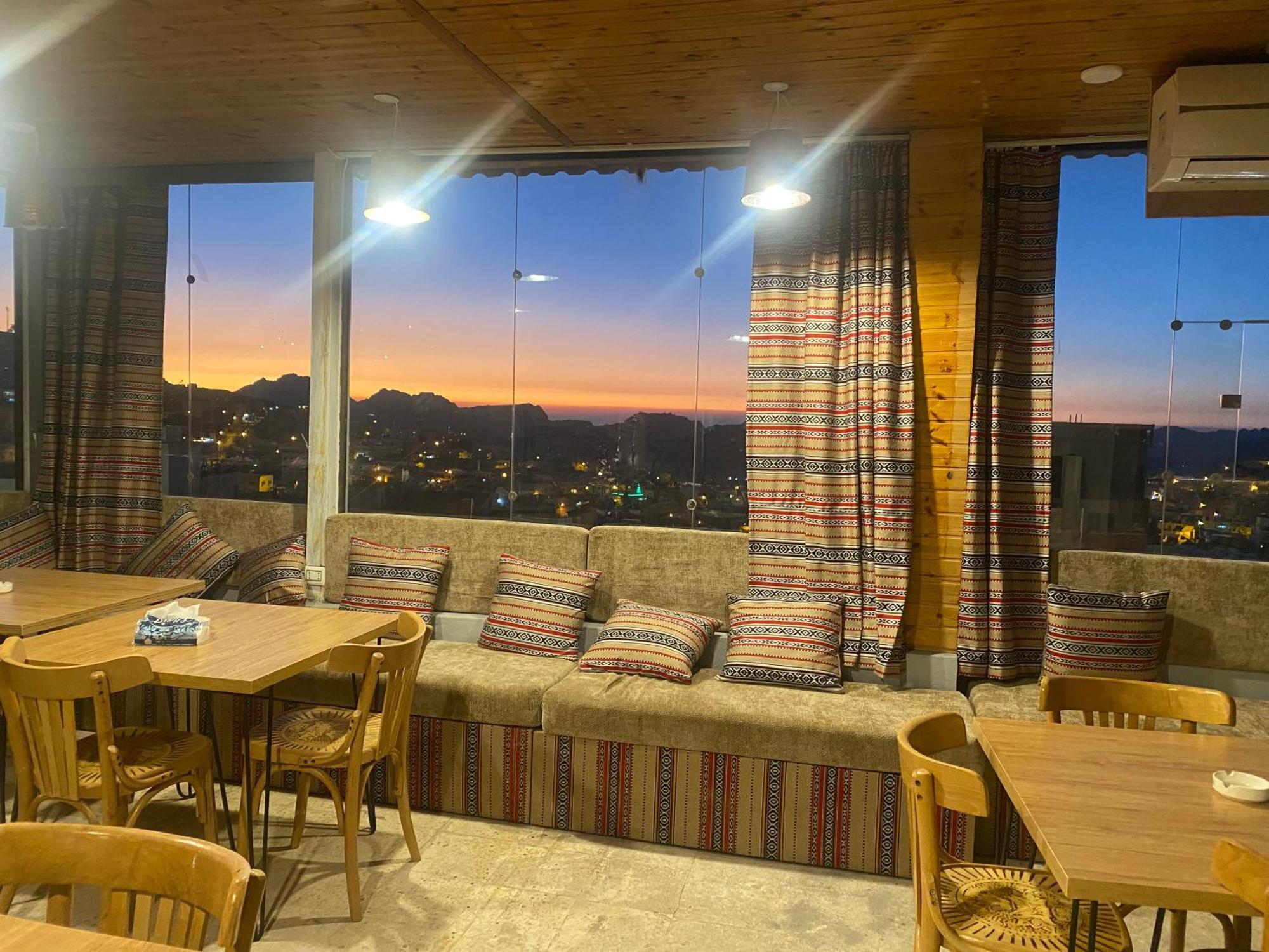 Raqeem Hotel Вади Муса Экстерьер фото